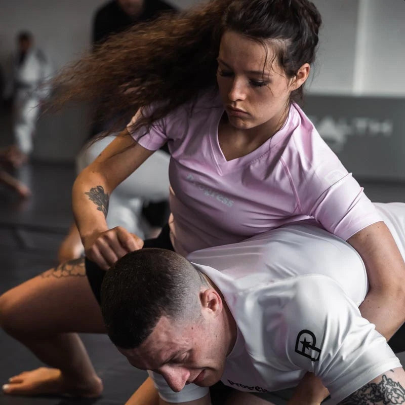 Rashguard de Mujer Progress Academy + Pink
