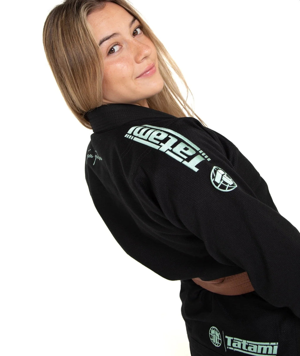 Gi de Mujer Para Jiu Jitsu Tatami Elements Superlite Negro y Menta