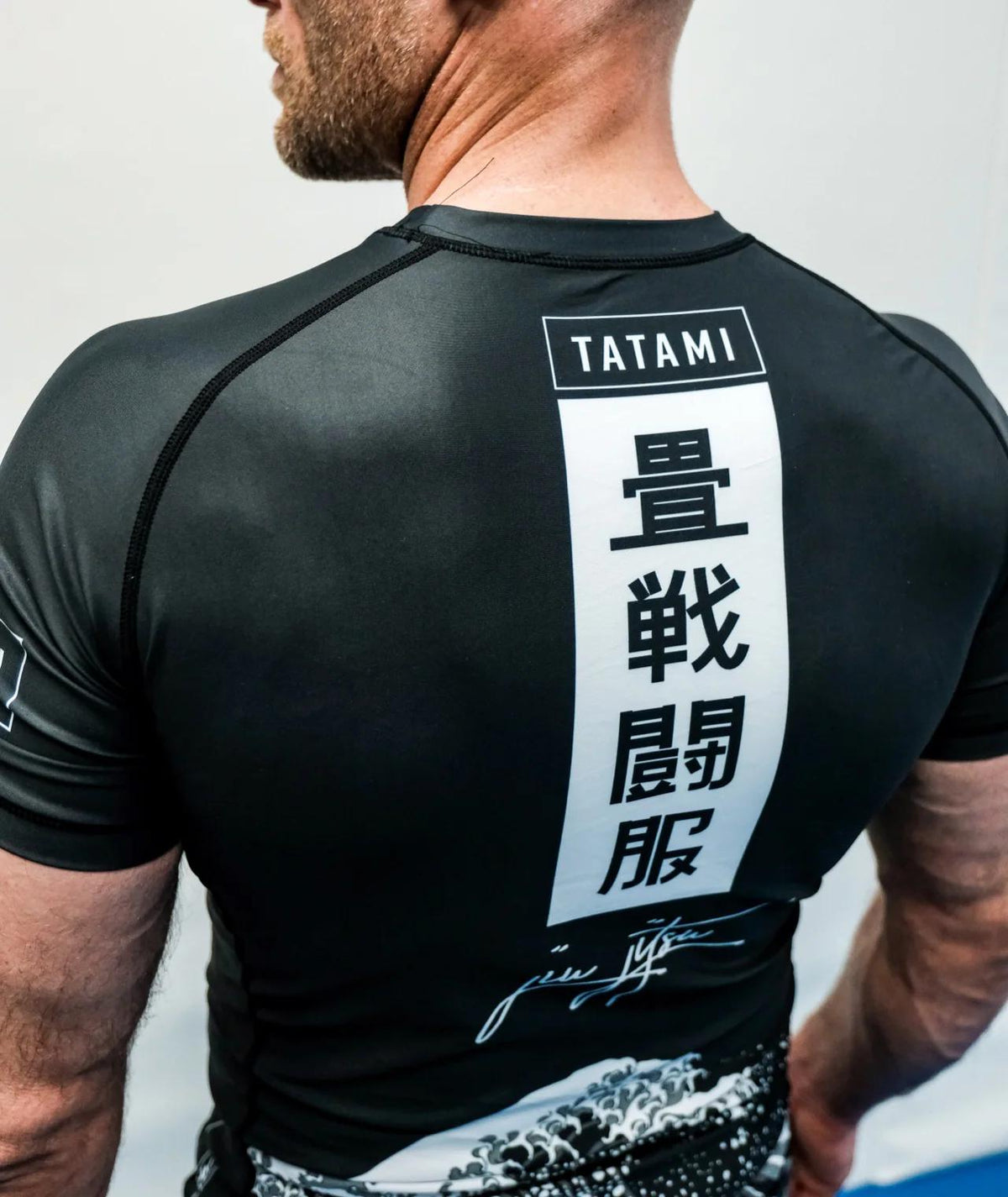 Rashguard Tatami Kanagawa Manga Corta