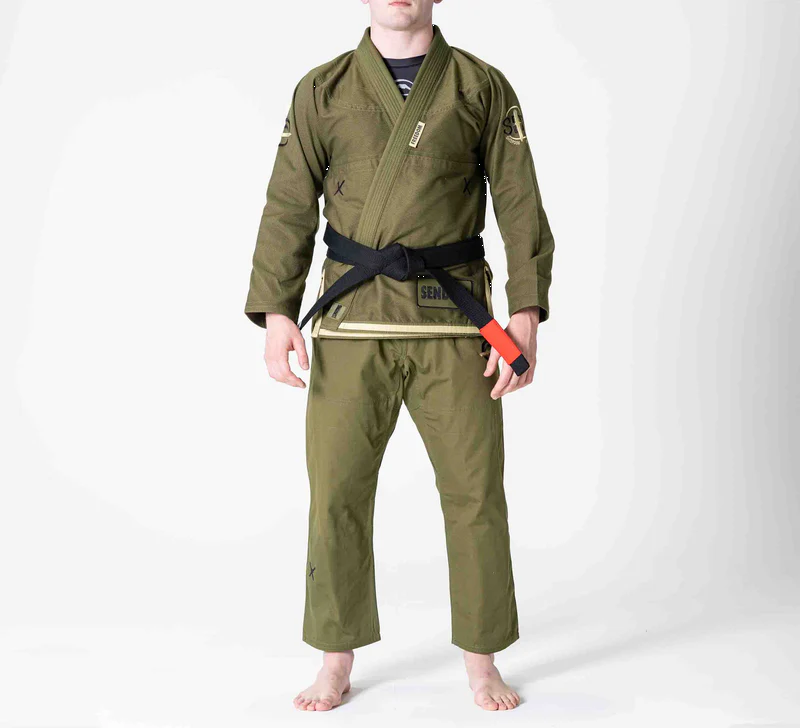 Gi de Jiu Jitsu Fuji Suparaito Sheepdog Response Verde Militar