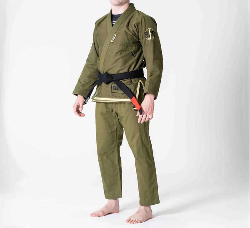 Gi de Jiu Jitsu Fuji Suparaito Sheepdog Response Verde Militar